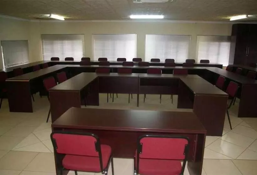 Naledzi Hotel & Conference Centre