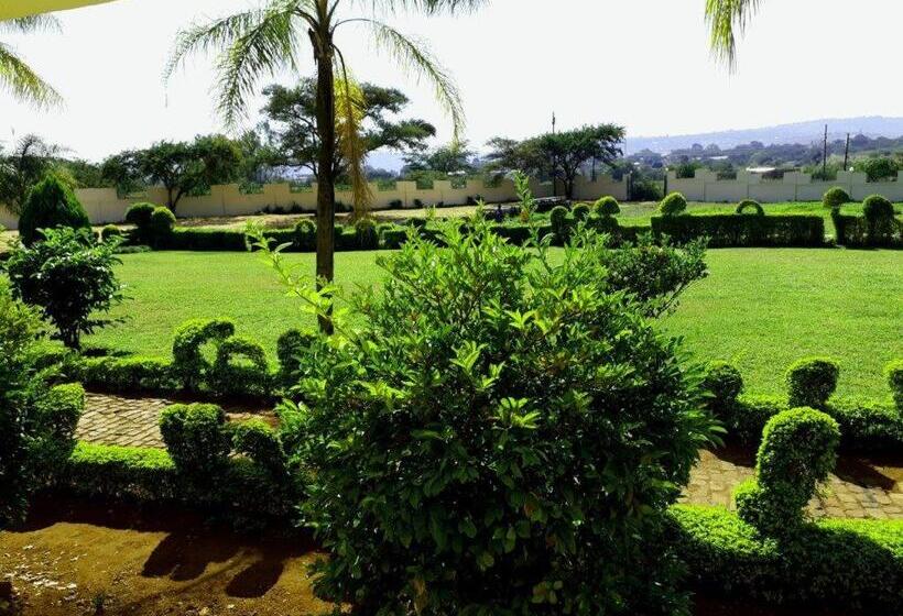 Naledzi Hotel & Conference Centre