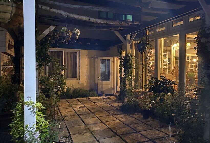 Albergue Little Barrel