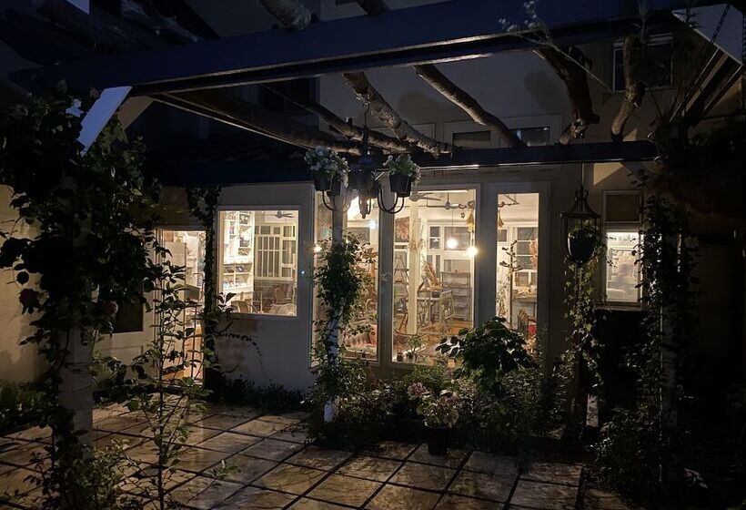 Albergue Little Barrel