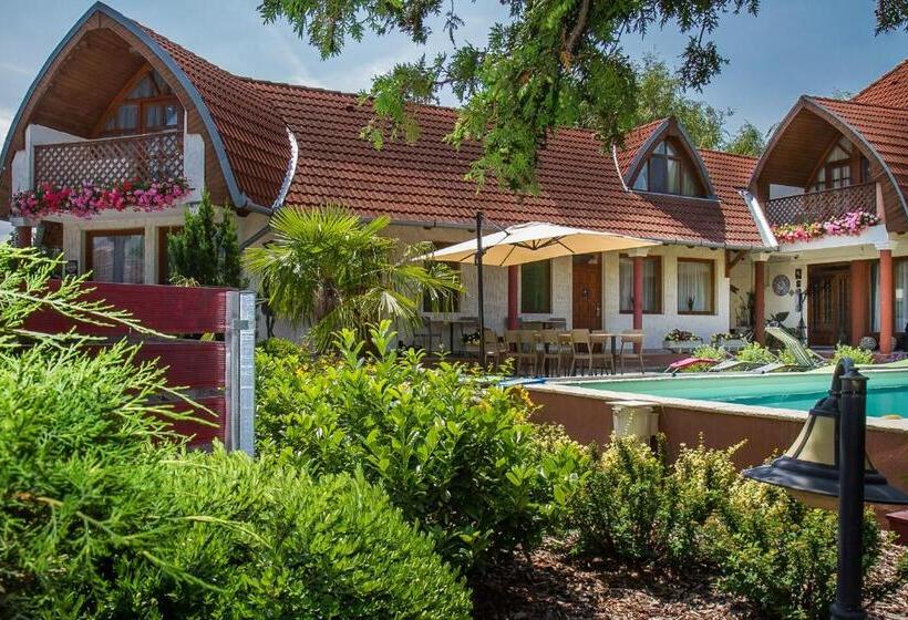 住宿加早餐  Familia Apartman 304