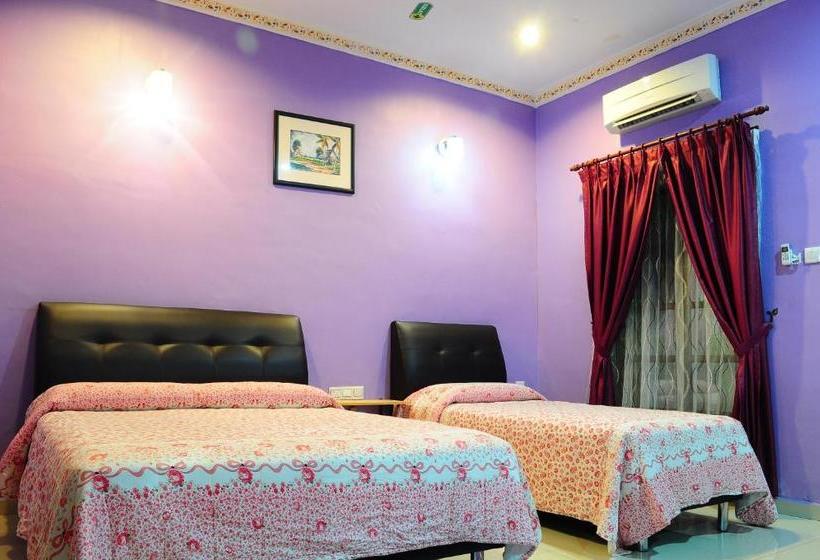 בית מלון כפרי Mesra Alor Setar