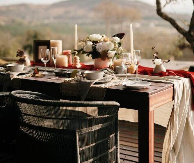 בית מלון כפרי Ndhula Luxury Tented Lodge