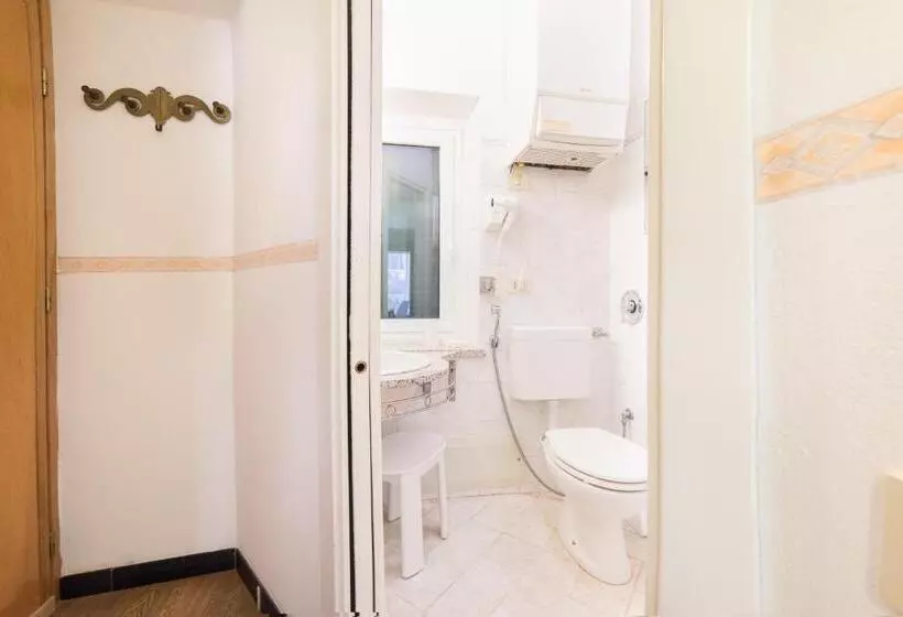 ペンション Sea View Suites   Francamaria Rooms