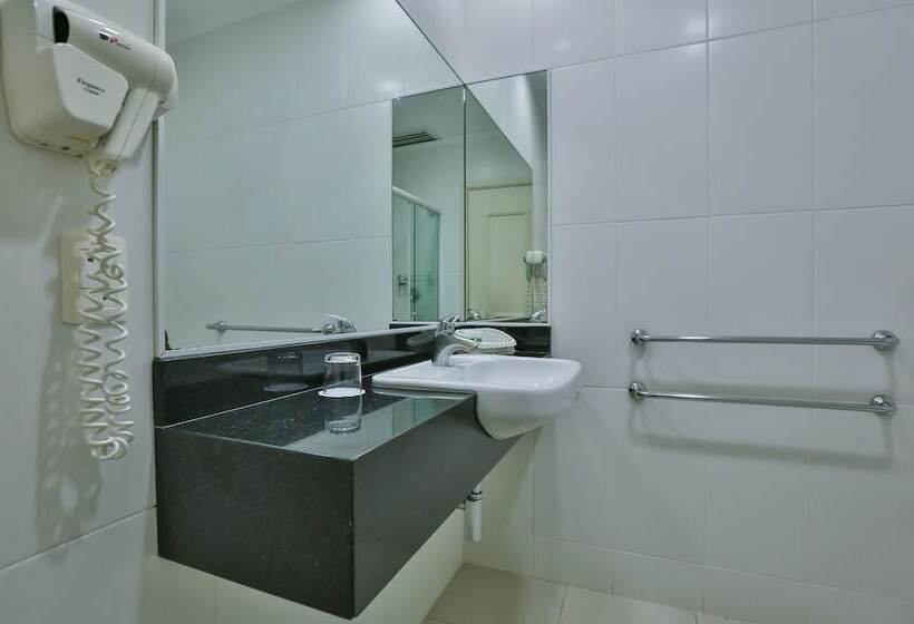 Курорт Itapema Beach Hotel & Convention