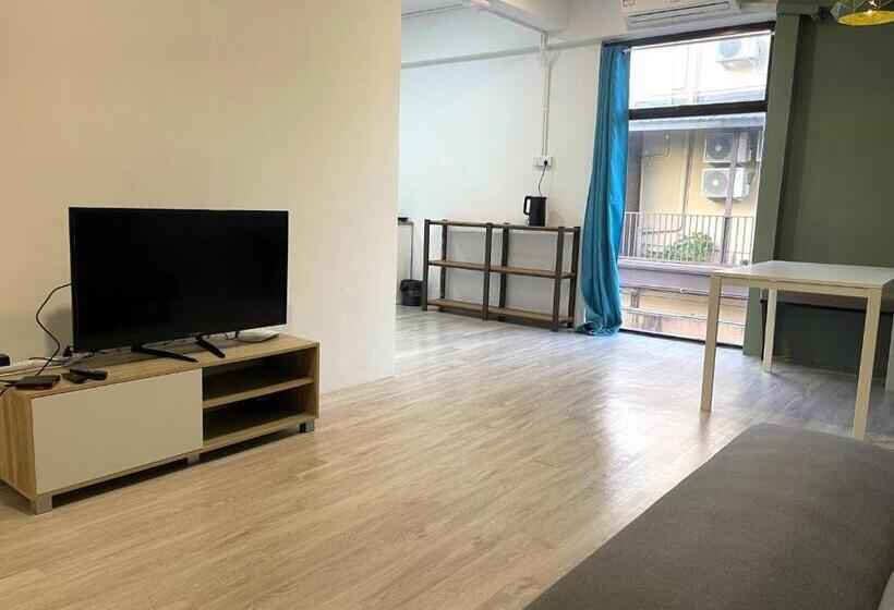 캡슐 호텔 Perfect Hub Semporna