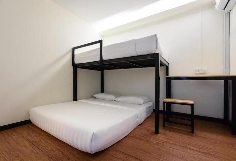 캡슐 호텔 Perfect Hub Semporna