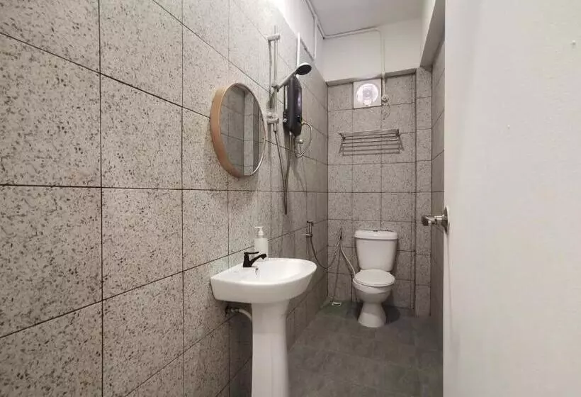 هتل کپسول Perfect Hub Semporna