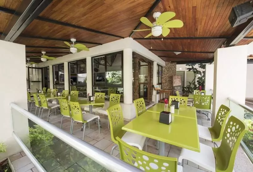 هتل Palace Inn