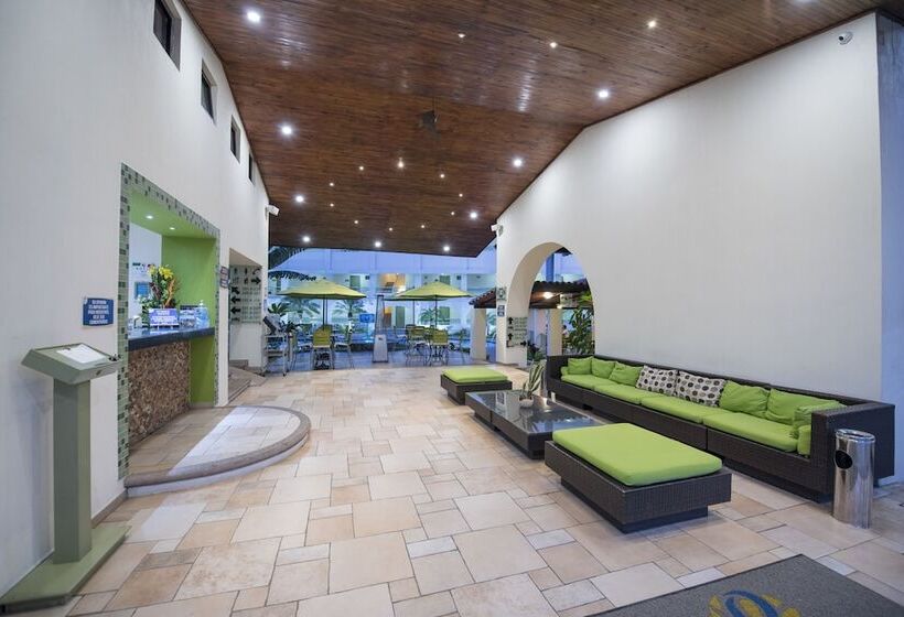 בית מלון כפרי Palace Inn