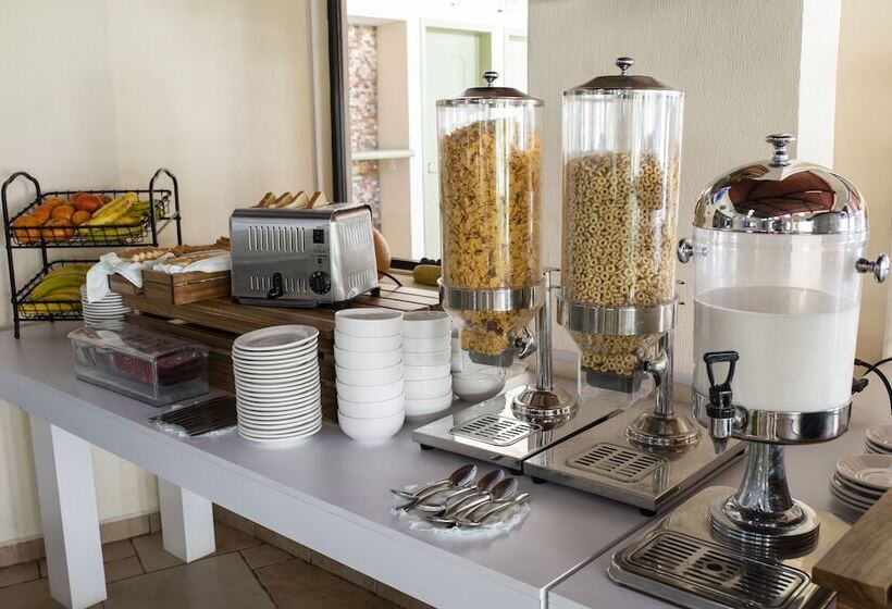 בית מלון כפרי Palace Inn