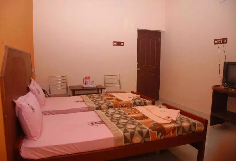 ホテル Venkkatramanaa Residency