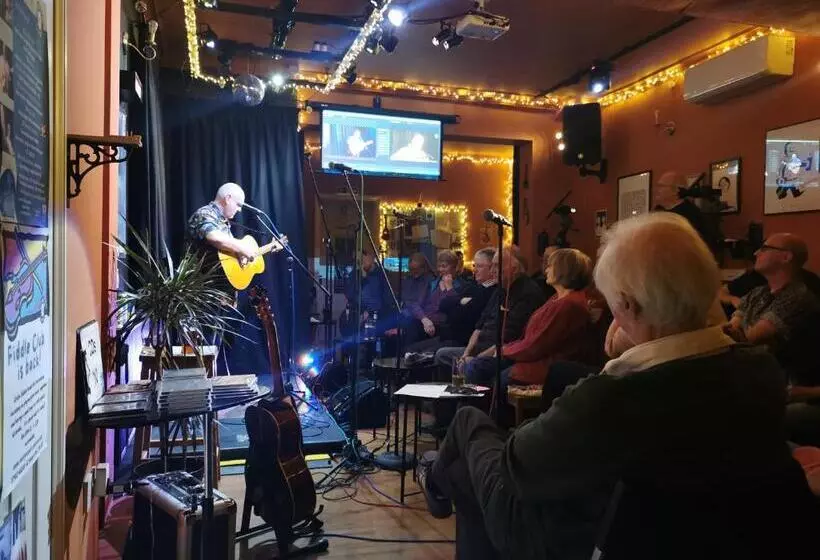 Aamiaismajoitus (B&B) Rosslyn Court