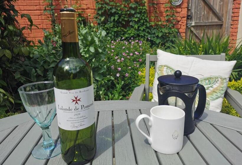 مبيت وإفطار Rosslyn Court