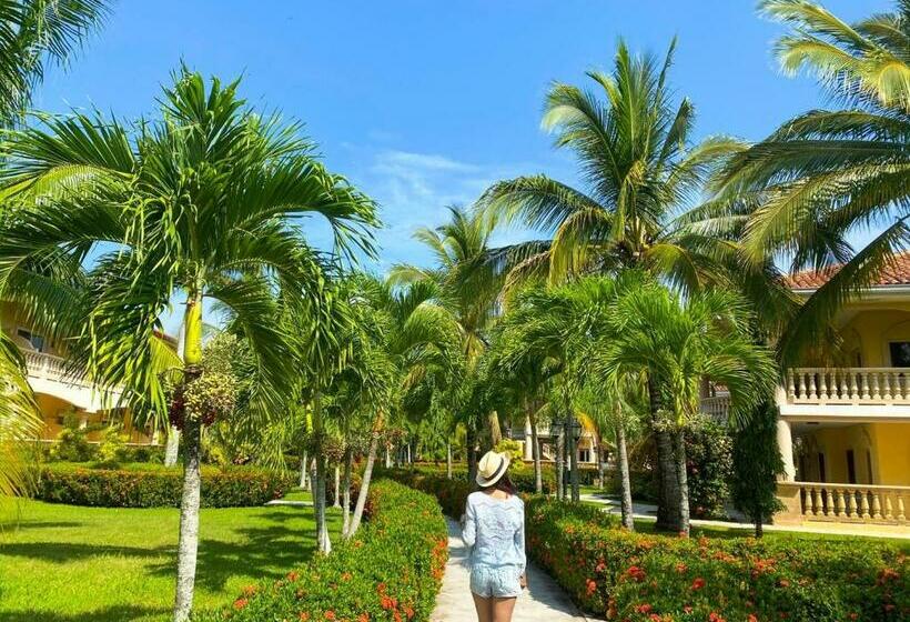 La Ensenada Beach Resort