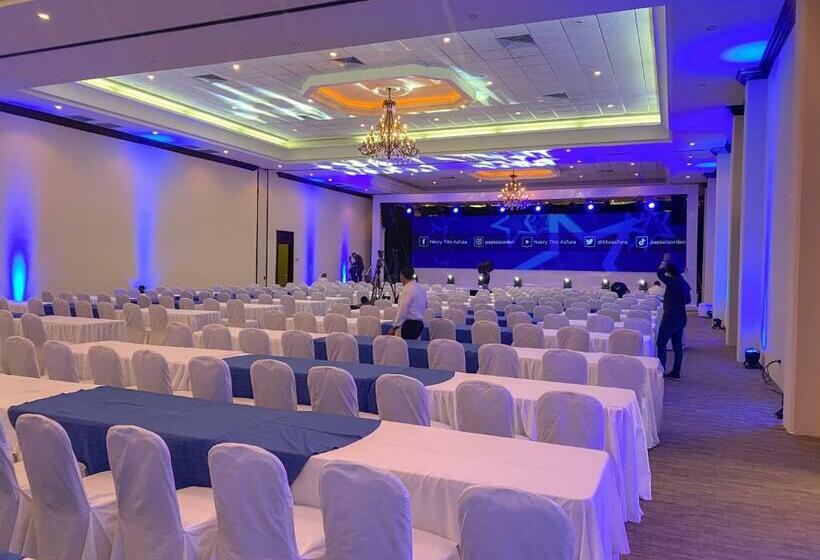 La Ensenada Beach Resort