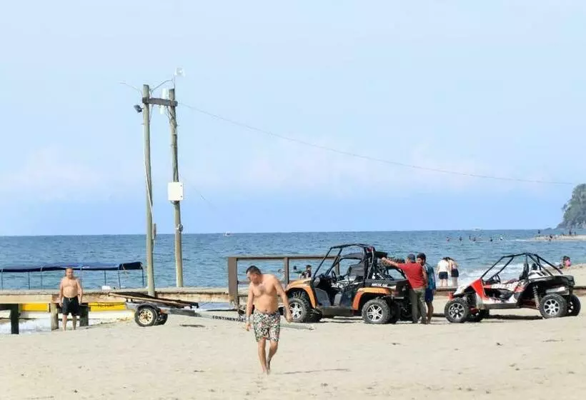 La Ensenada Beach Resort