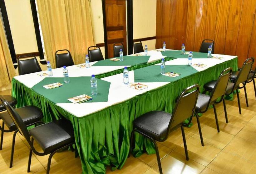 Wagon Wheel Hotel Eldoret