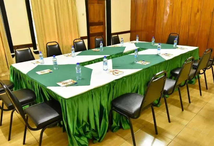 Wagon Wheel Hotel Eldoret