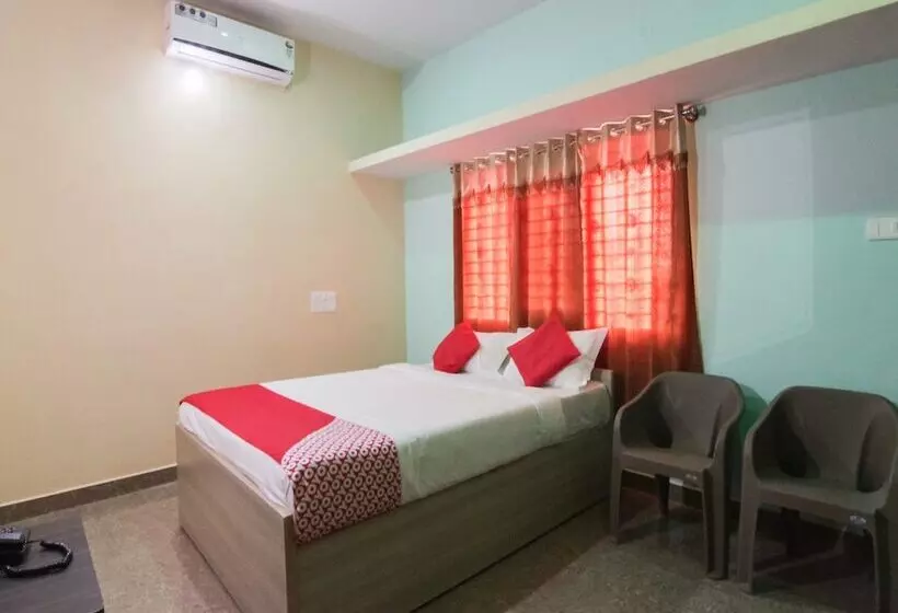 Hotel Oyo 13649 Megalahatti Ventures