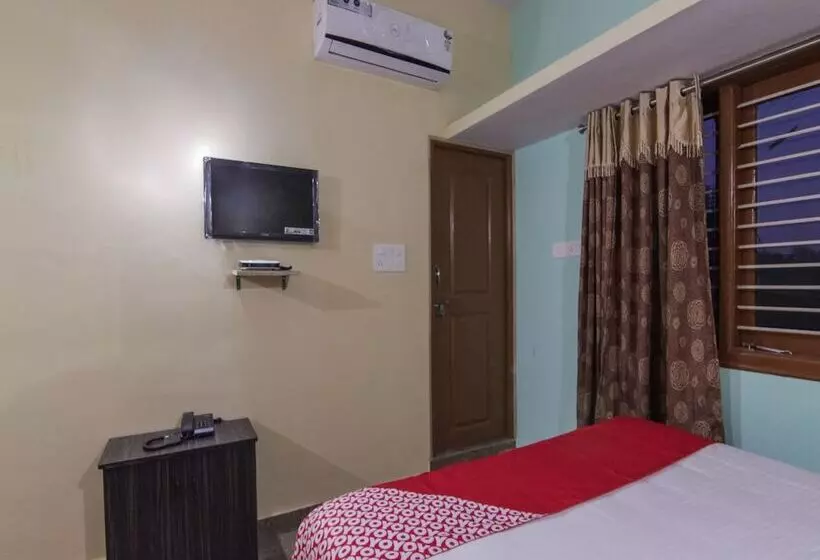 Hotel Oyo 13649 Megalahatti Ventures