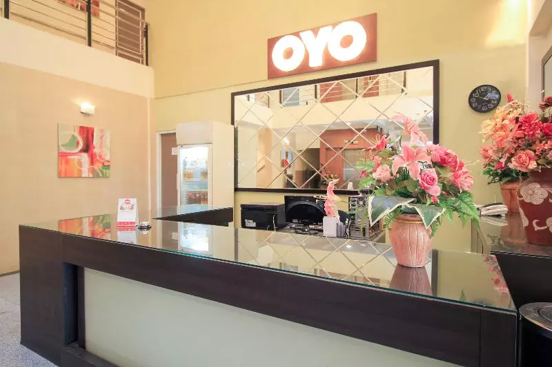 ホテル Oyo 175 K60 Residence