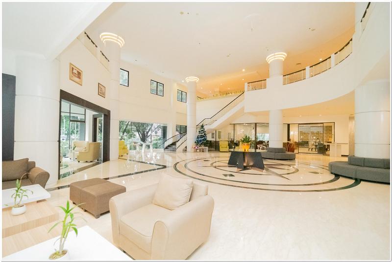 Отель The Sunerra Bandung City Centre