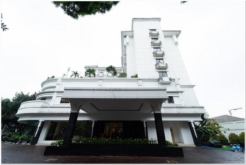 Отель The Sunerra Bandung City Centre