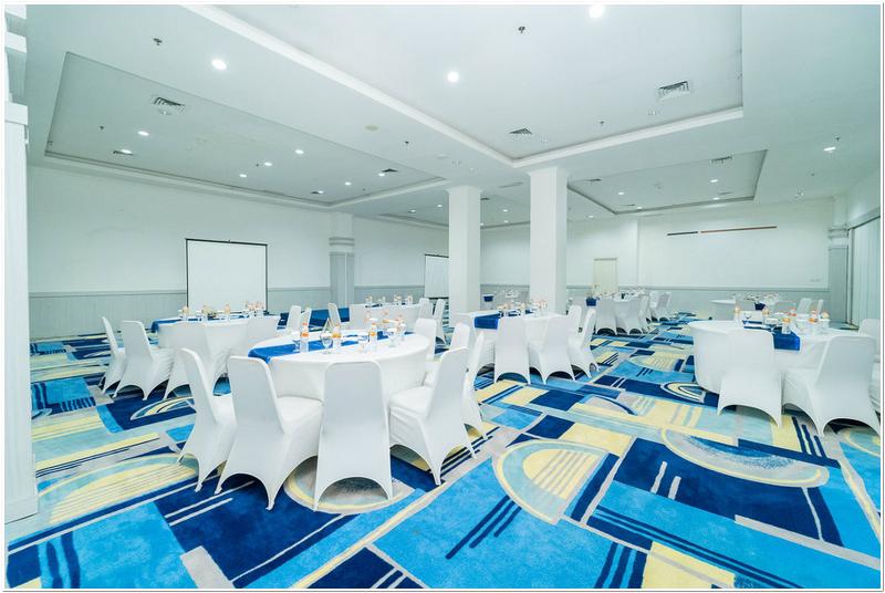 Отель The Sunerra Bandung City Centre