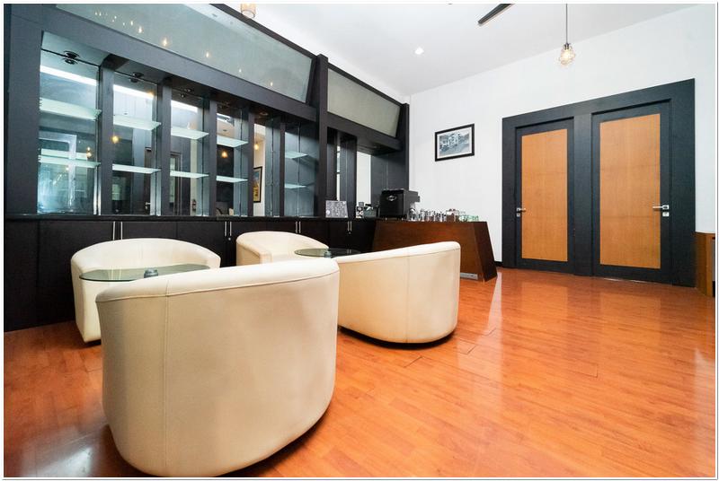 Отель The Sunerra Bandung City Centre