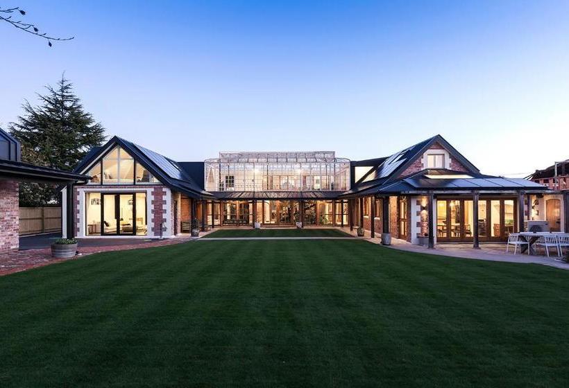 פנסיון The Britten Stables