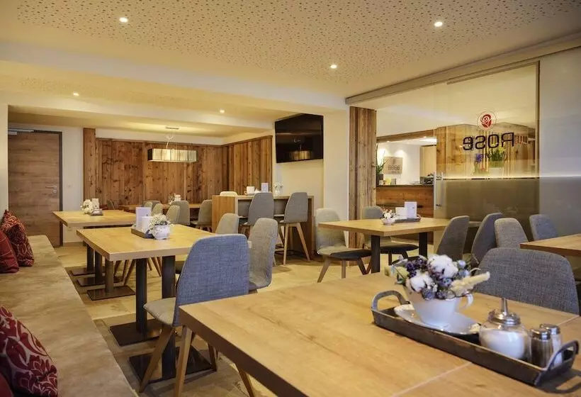Aparthotel Rose