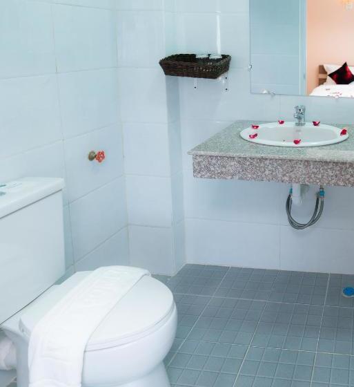 Hotel Chicago Yangon Myanmar