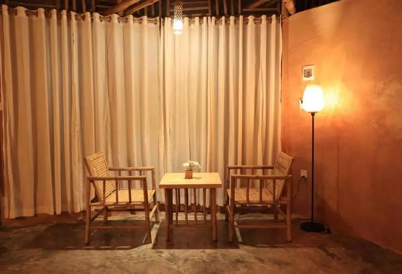 Hanchey Bamboo Resort