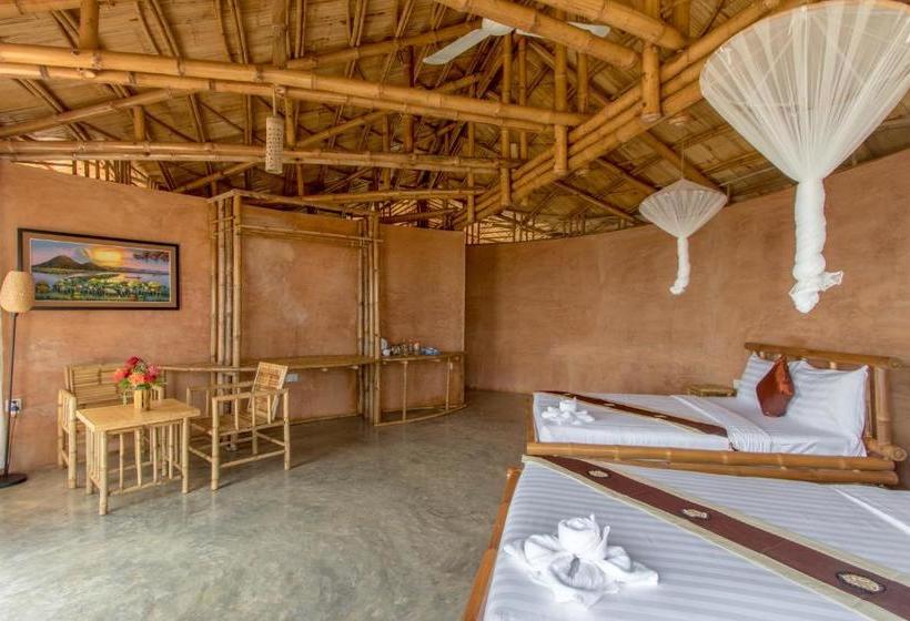 Hanchey Bamboo Resort