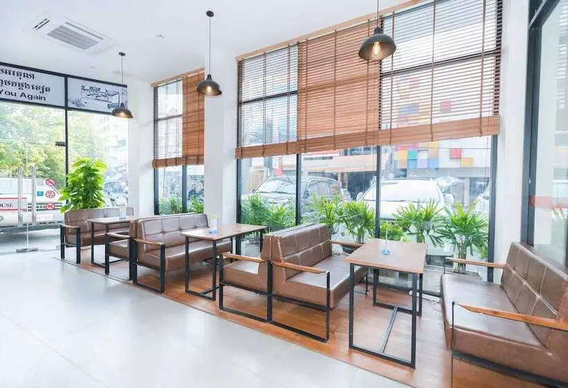 ホテル 7 Days Premium