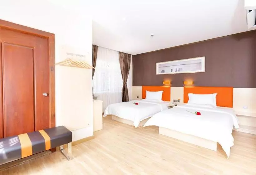 ホテル 7 Days Premium