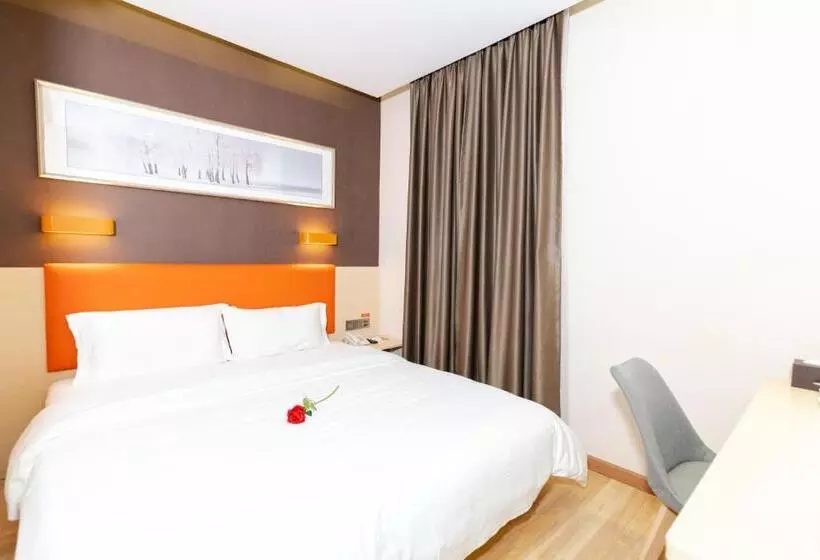 ホテル 7 Days Premium