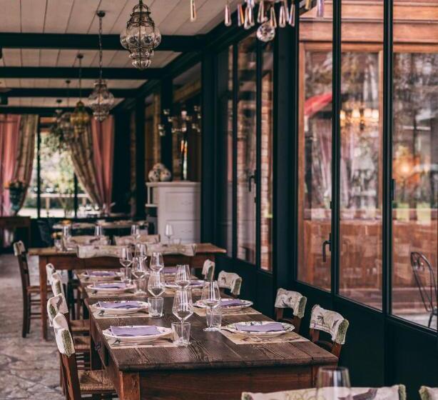 هاستل Locanda Sandi