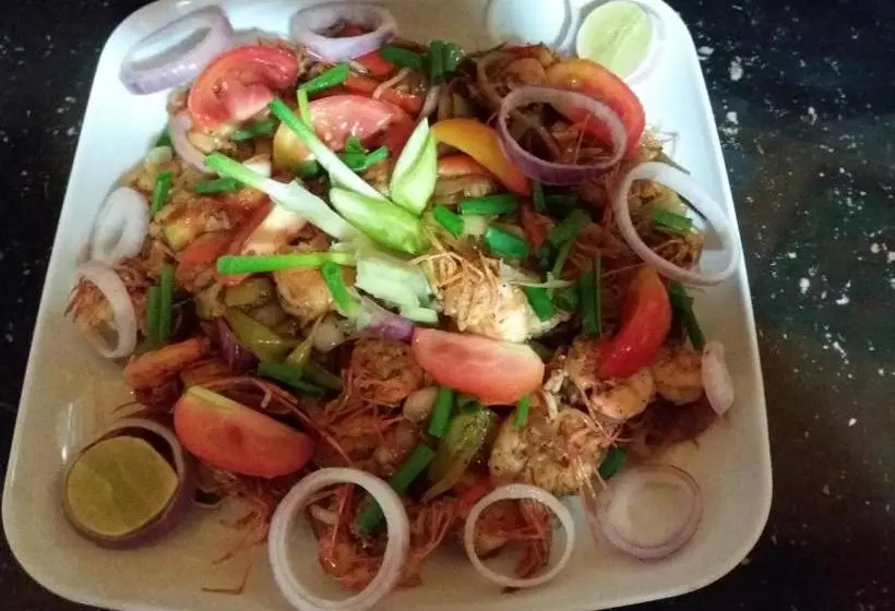 تختخواب و صبحانه Nilu Villa