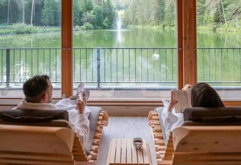 Hotelli Lago Della Creta