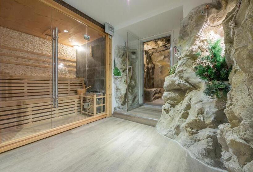 ホテル Lago Della Creta