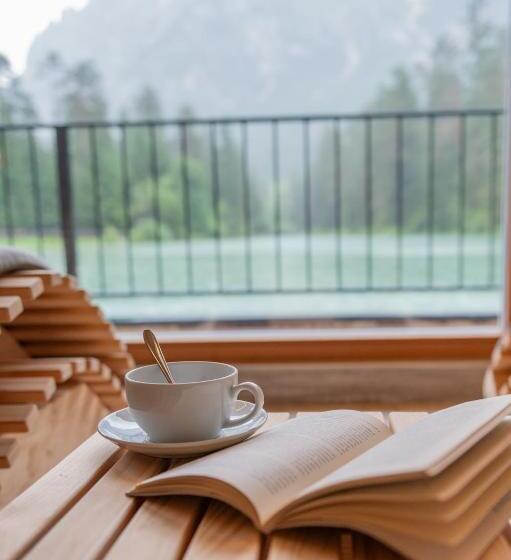 ホテル Lago Della Creta