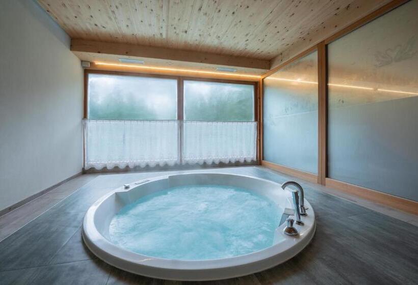 فندق Lago Della Creta