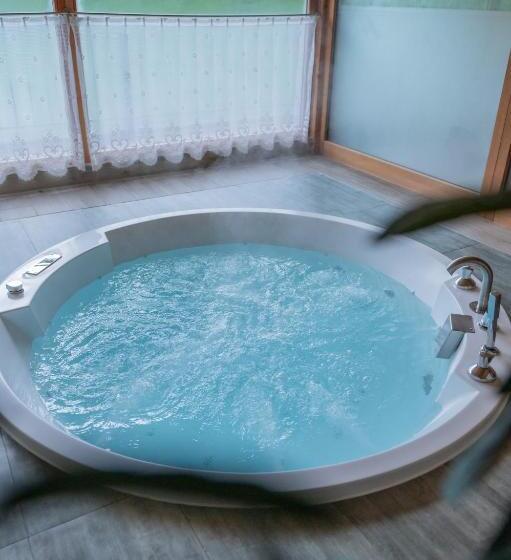 فندق Lago Della Creta