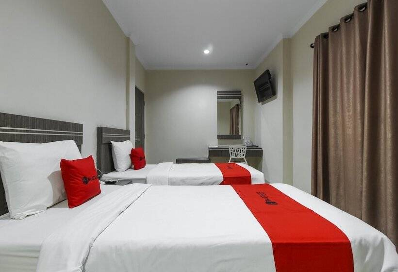 בית מלון כפרי Reddoorz Plus Syariah @ Jalan Sriwijaya Medan