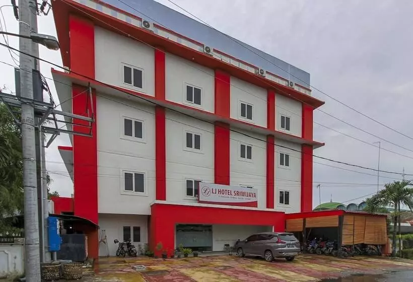 ホテル Reddoorz Plus Syariah @ Jalan Sriwijaya Medan