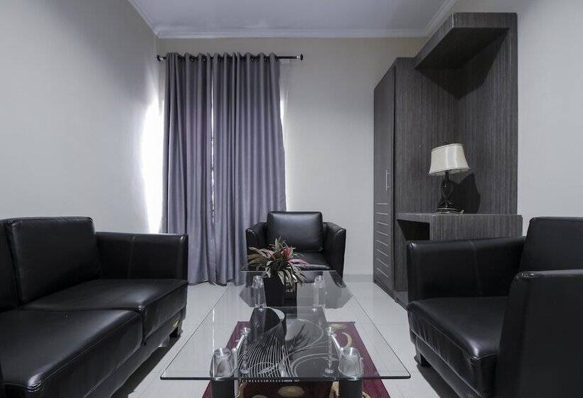 בית מלון כפרי Reddoorz Plus Syariah @ Jalan Sriwijaya Medan