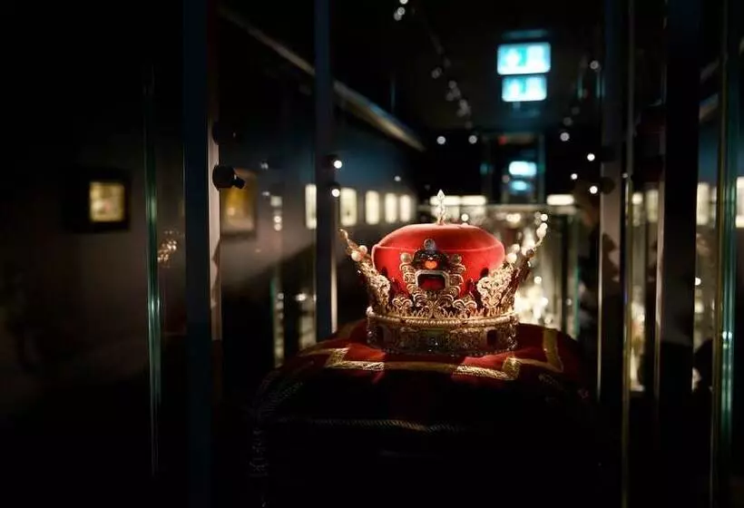 هتل Vaduzerhof By B Smart