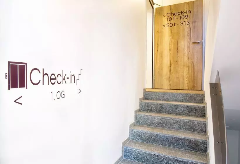 هتل Vaduzerhof By B Smart